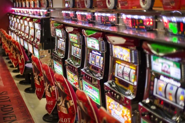 sijahat Android app showing live roulette table with bet slip